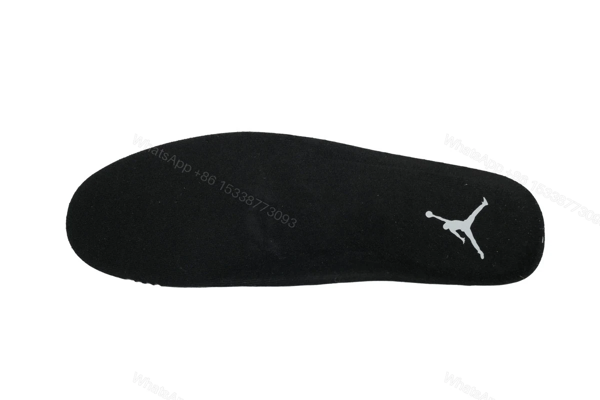 View 3 of Air Jordan 5 Retro SE 'Black Cat' FZ2239-001