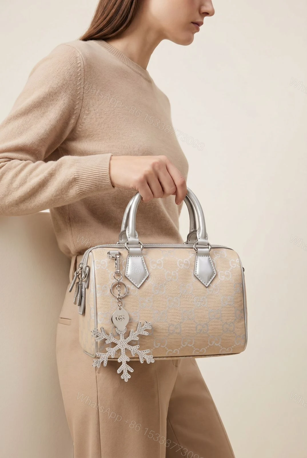 Gucci GG Emblem Top Handle Bag Metallic Silver Leather First Copy | 12@ AAA+ Replica — view 1
