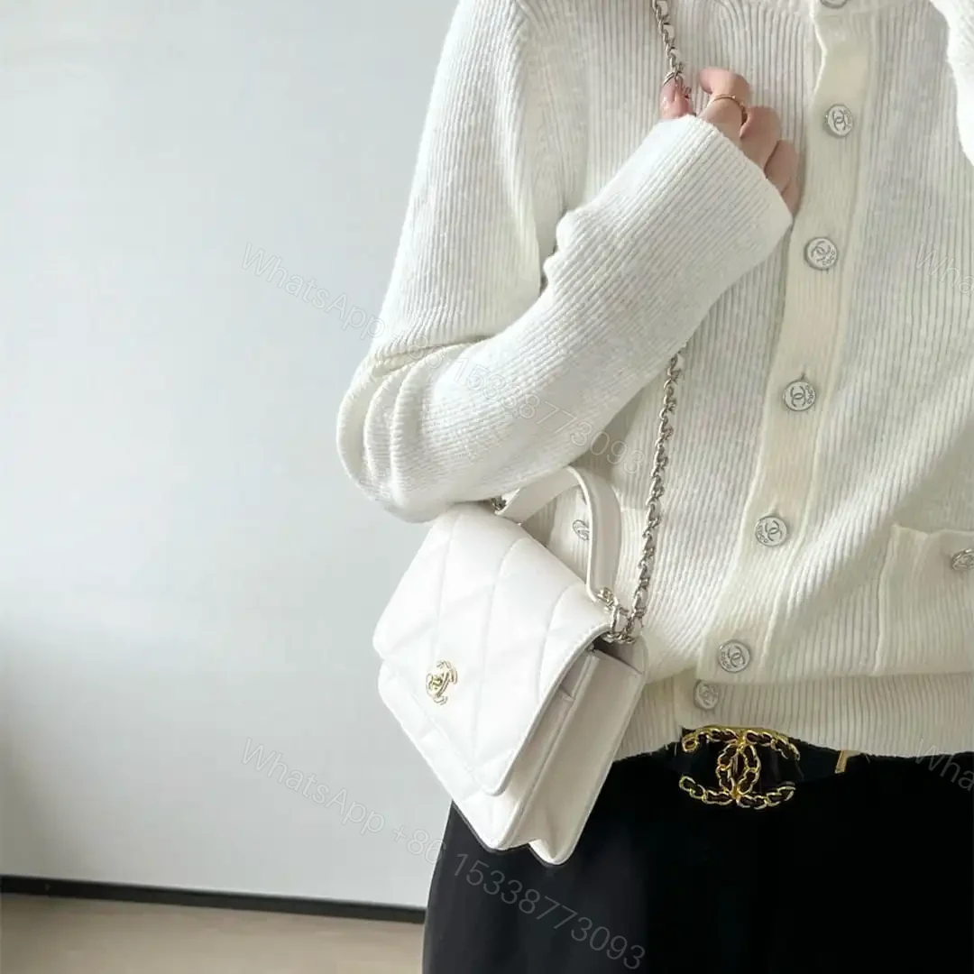 View 20 of 高仿Chanel*25K系列AP4932小牛皮WOC手袋白色免檢版
