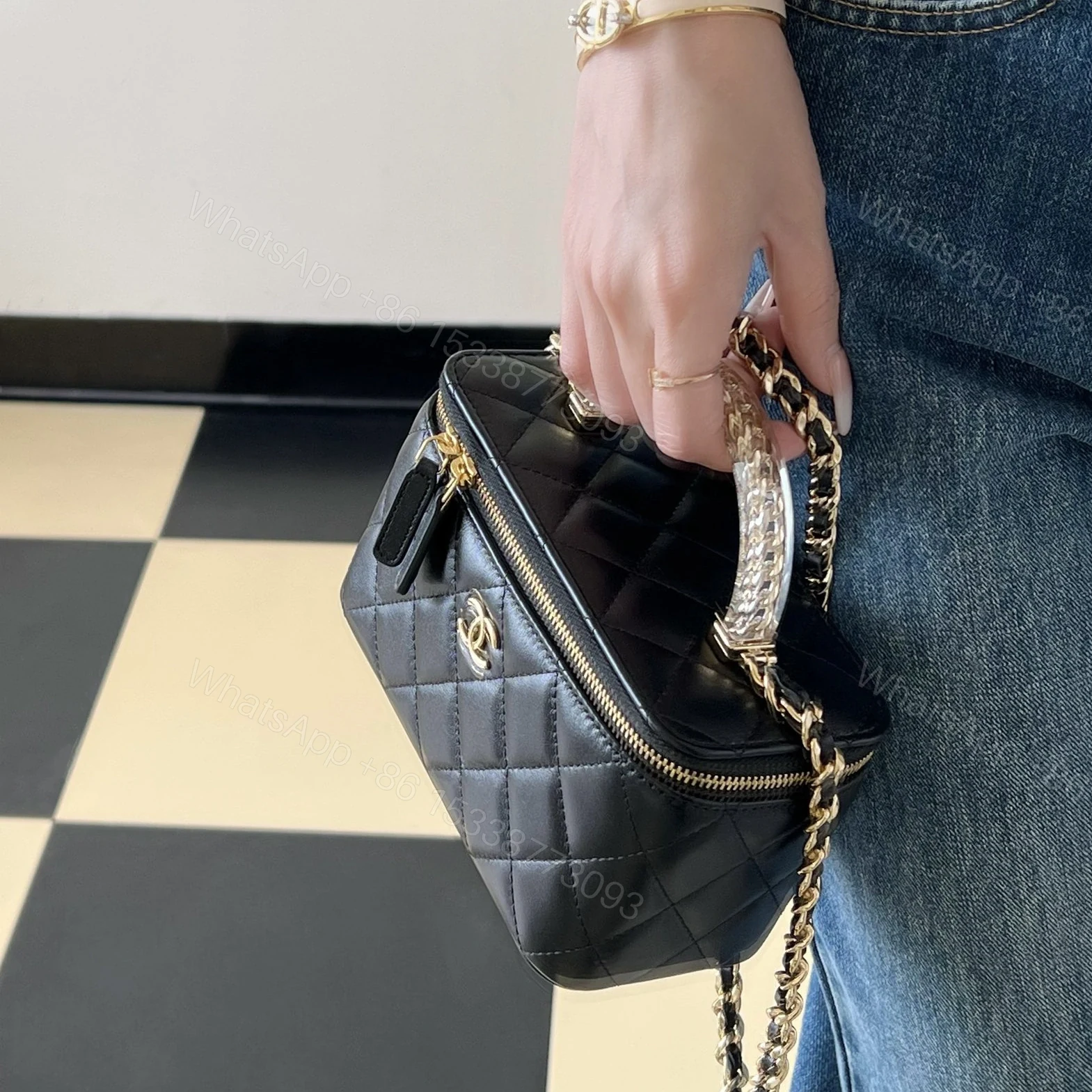 View 21 of 高仿Chanel*24S系列AS3765手柄盒子包黑色色免檢版