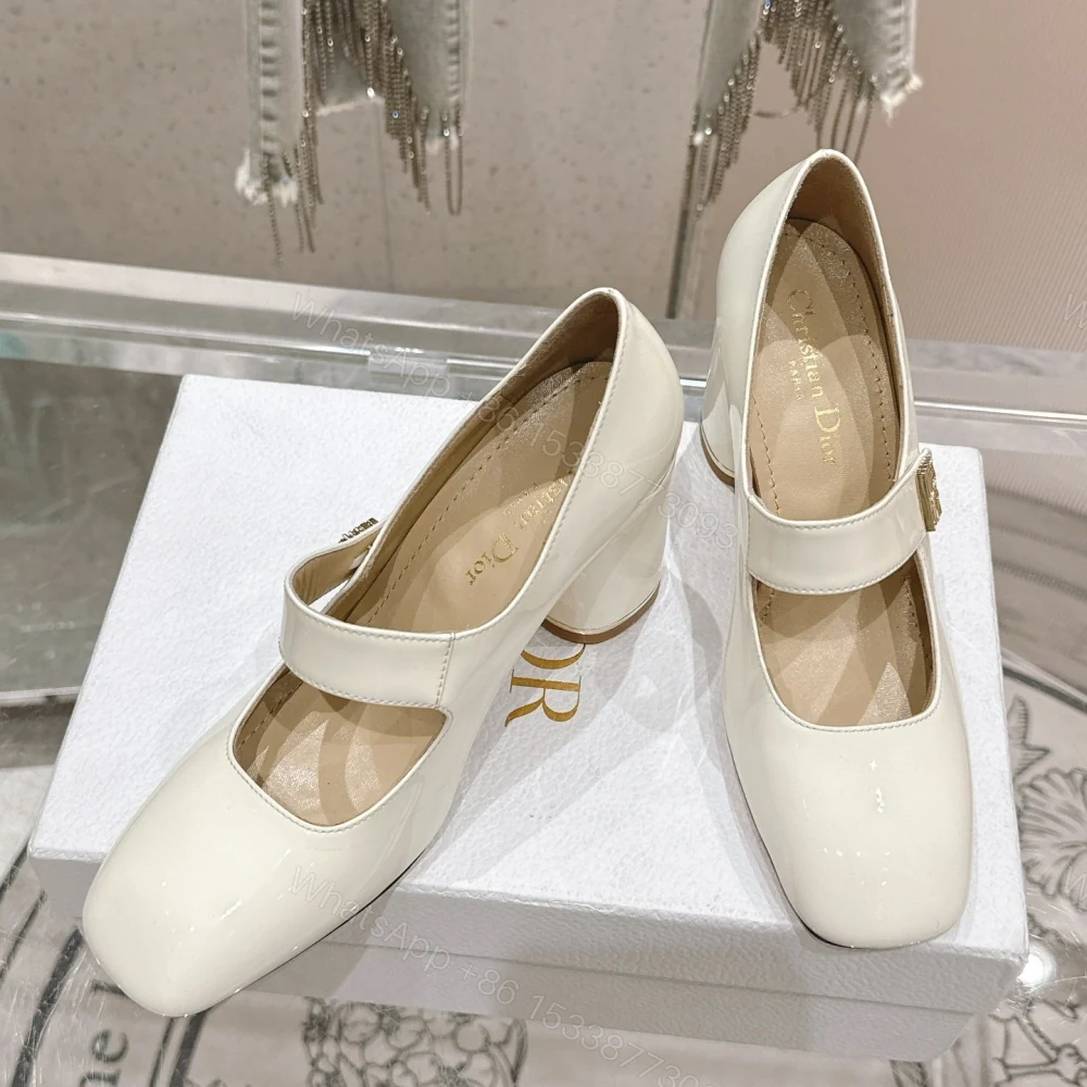 View 4 of 高仿Dior*Miss系列KVV321方頭粗跟單鞋8CM白色漆皮免檢版
