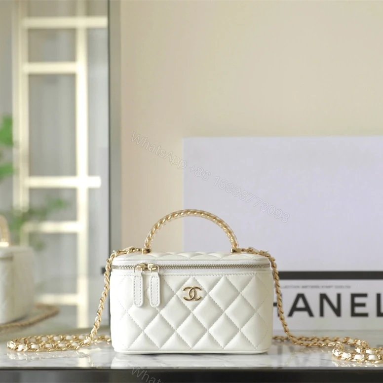 View 3 of 高仿Chanel*24S系列AS3765手柄盒子包白色免檢版