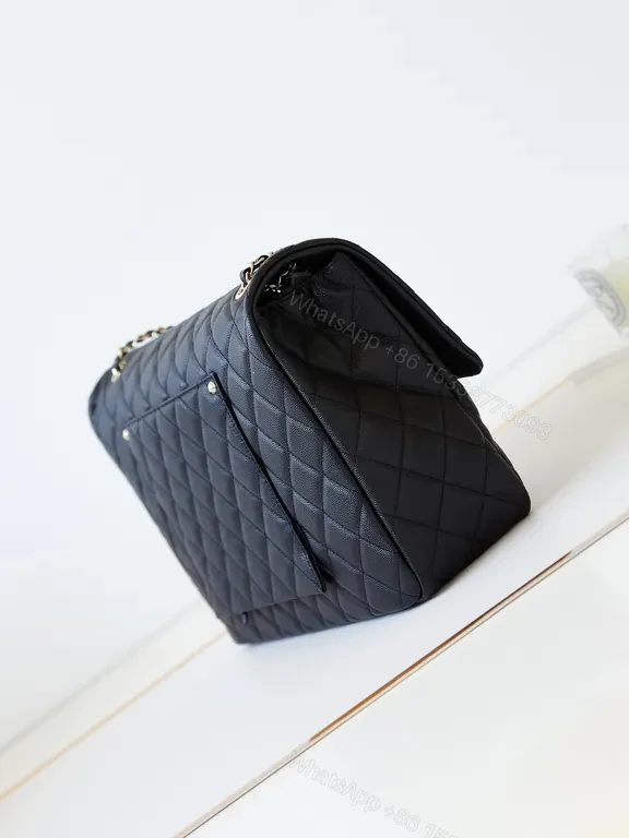 View 3 of Chic Quilted Chain Bag: Timeless Luxe for Day to Night