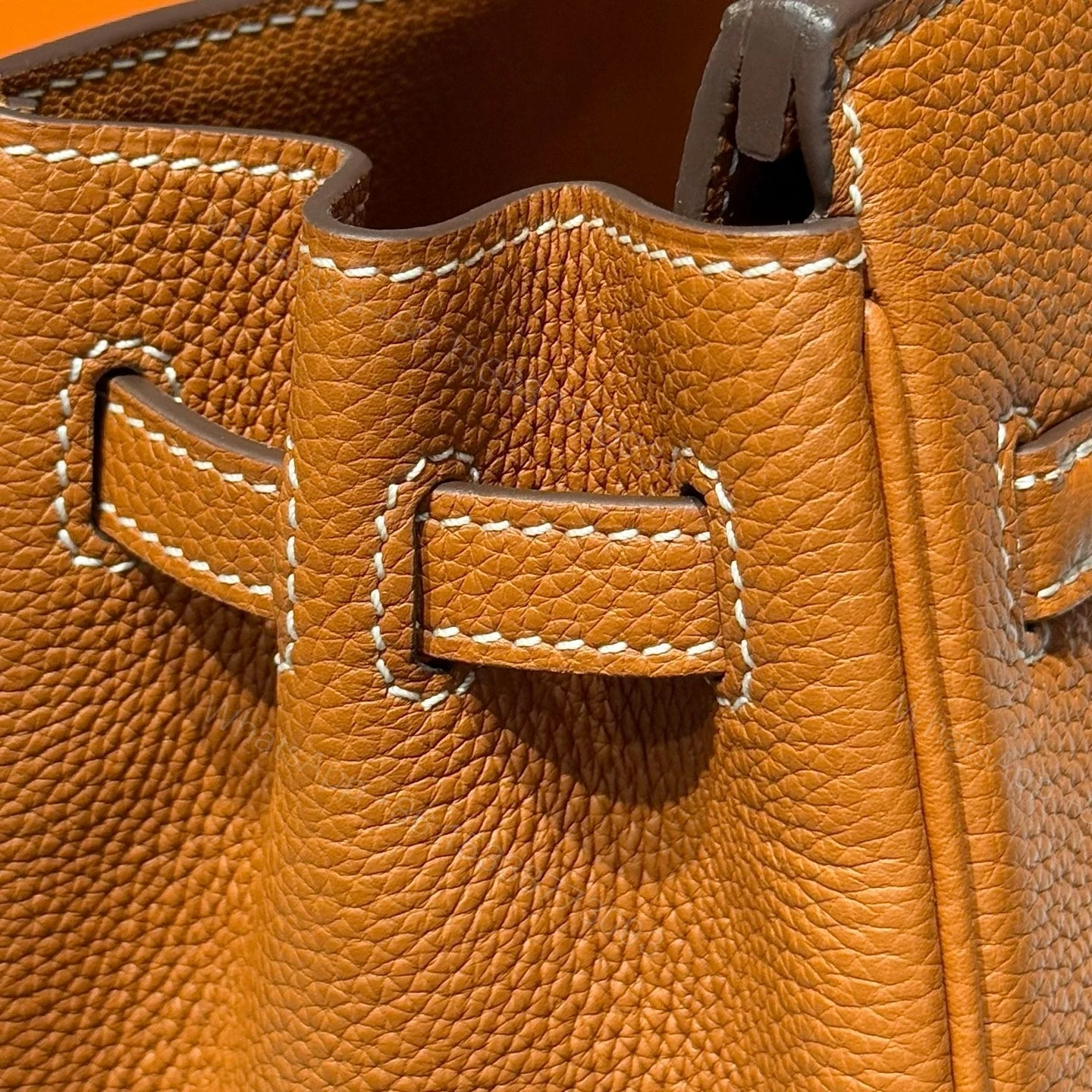 View 8 of HERMES 25S MEDIUM BIRKIN 25 IN BURNT ORANGE CALFSKIN GOLD HARDWARE