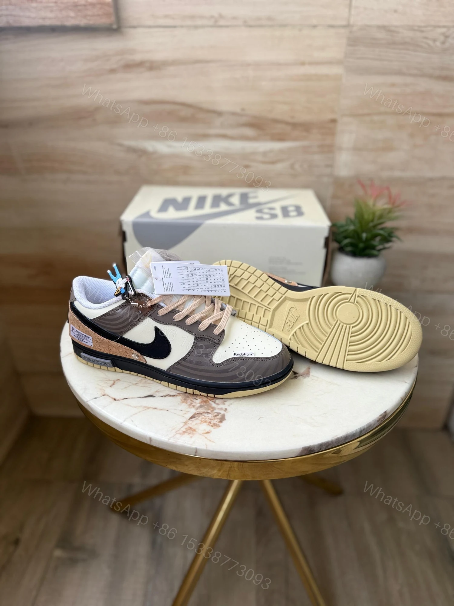 View 3 of FIRST COPY NIKE SB DUNK PANDAPRANK 2025