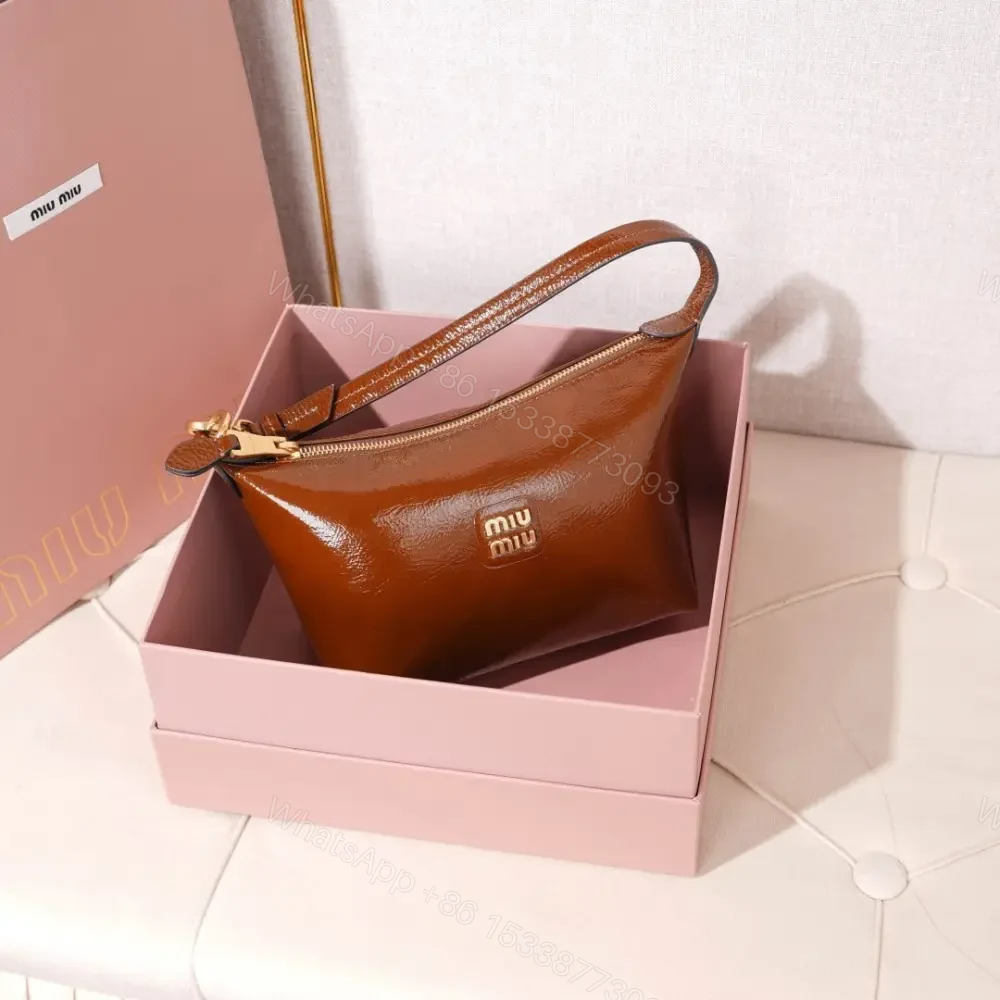 View 10 of 高仿miumiu*Naplak系列5NE841小羊皮飯盒包棕色免檢版
