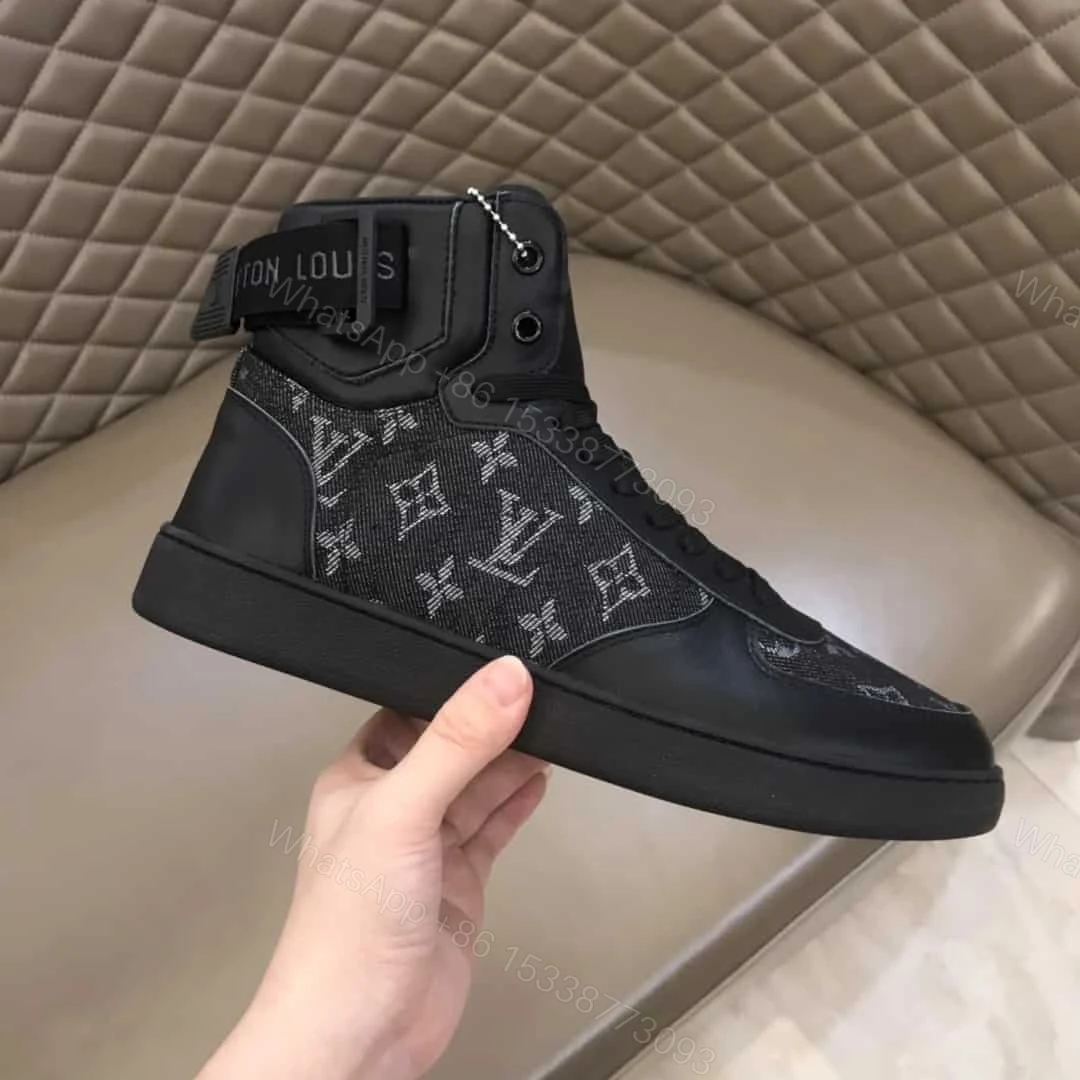 View 7 of LOUIS VUITTON RIVOLI BOOTS – LV77