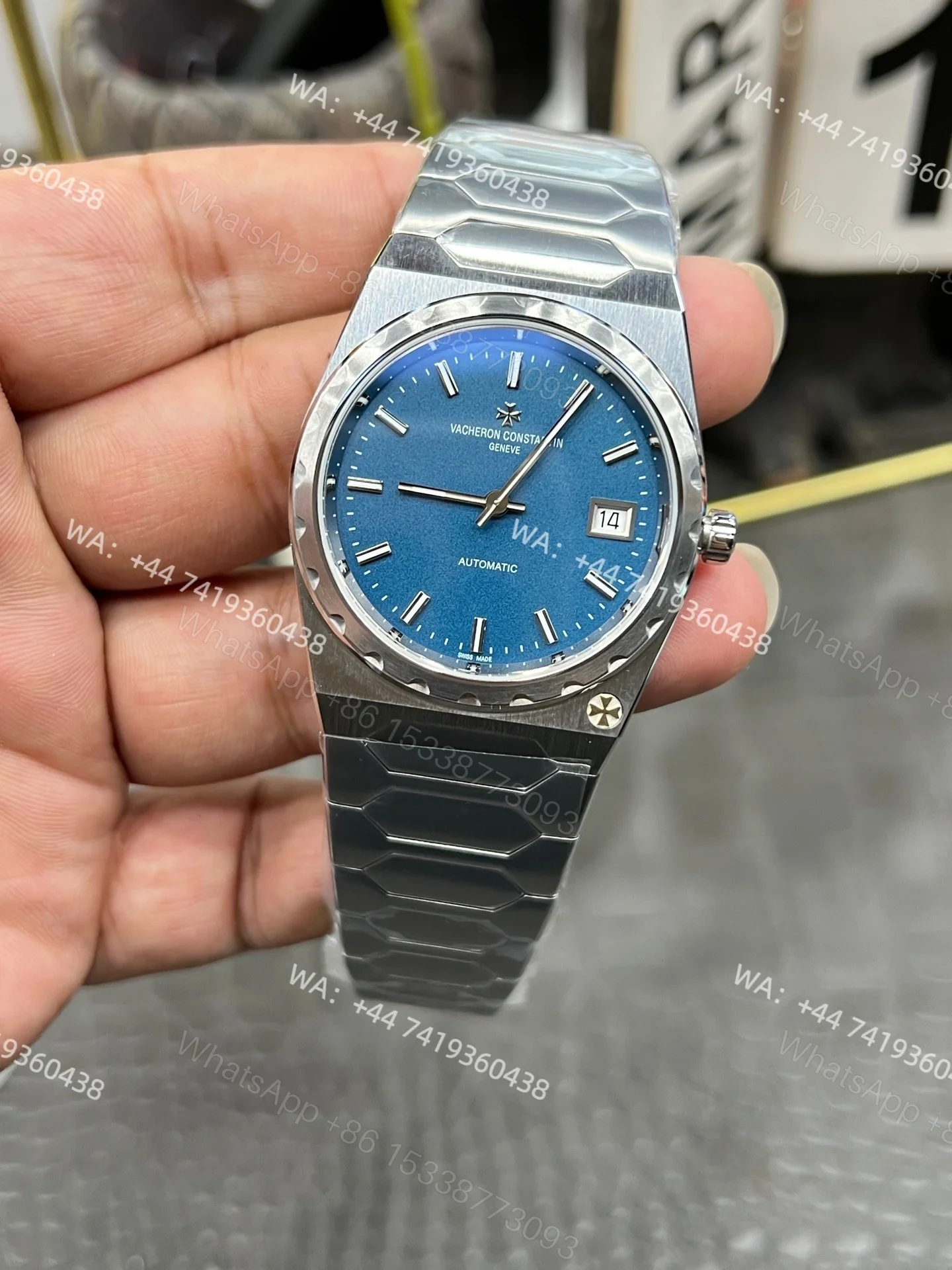 View 3 of Super Clone Vacheron Constantin1:1 Historiques 222 4200H/222A-B934 37mm Steel Blue Dial 1:1 Replica