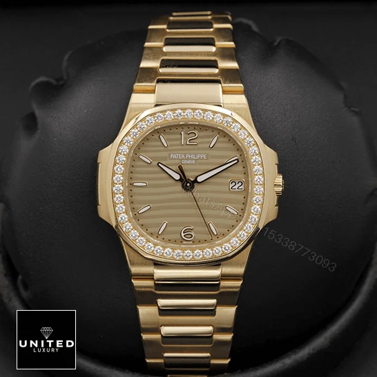 View 11 of Patek Philippe Nautilus 7010/1R-012 Replica