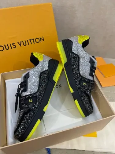 View 5 of LOUIS VUITTON TRAINER SNEAKERS IN BLACK – LSVT394
