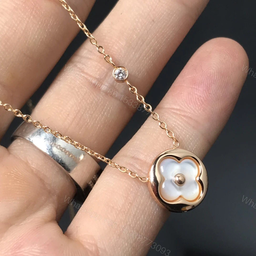 EN – Lux LV Necklaces 034 — view 1