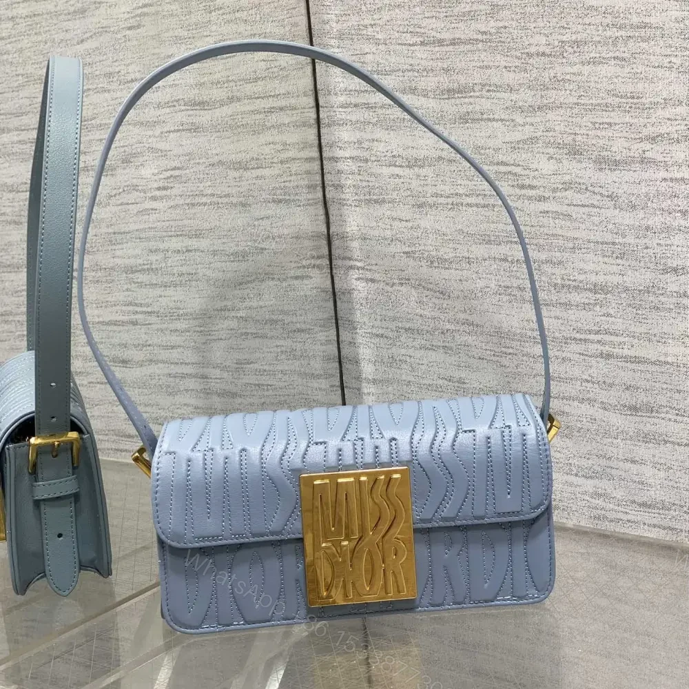 高仿Dior*Miss系列M261M23B衍縫線小牛皮腋下包藍色免檢版 — view 1