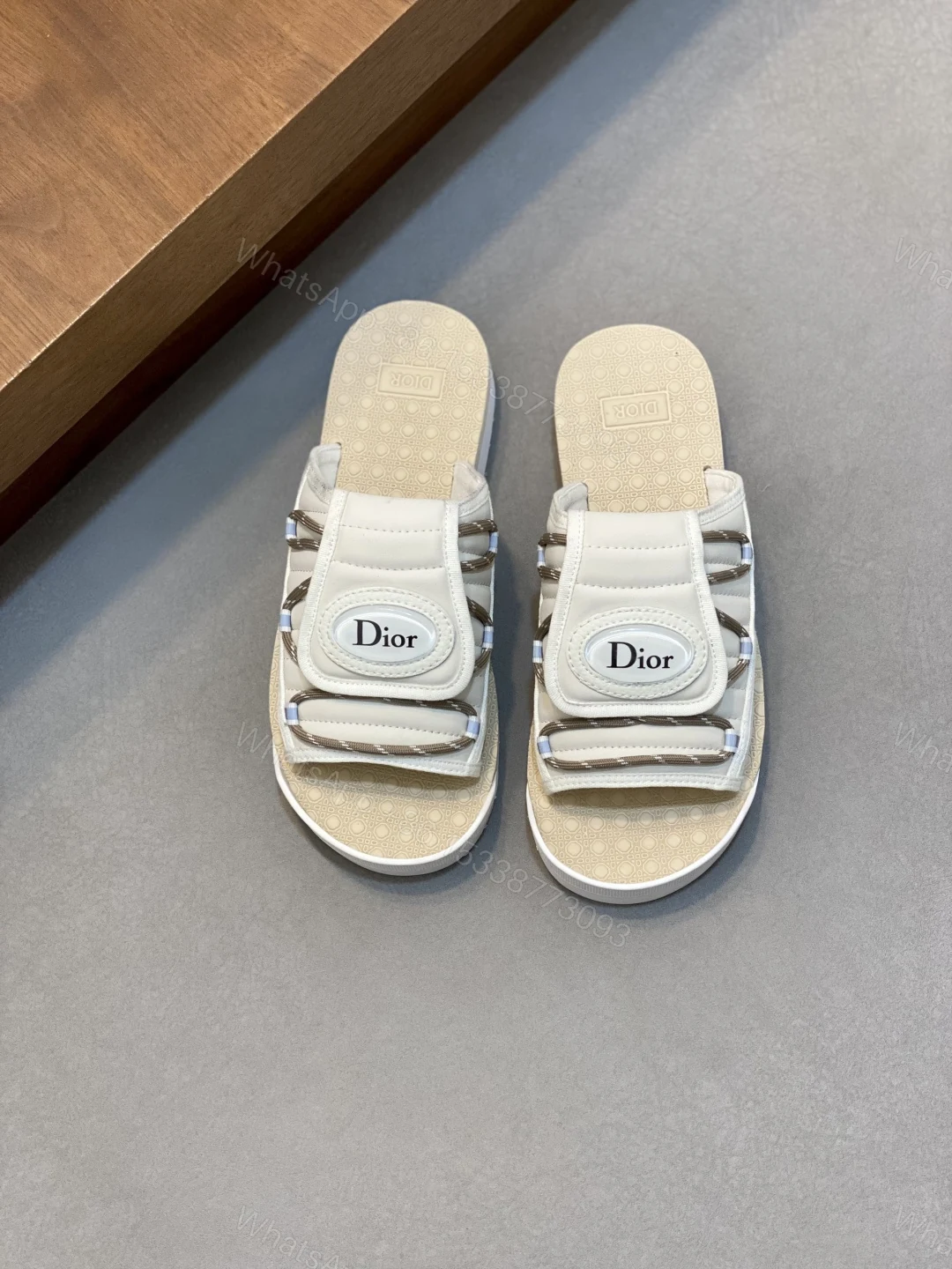 Dior 迪奧 原單男士運動涼拖 米白綁帶厚底設計舒適百搭休閒款 — view 1