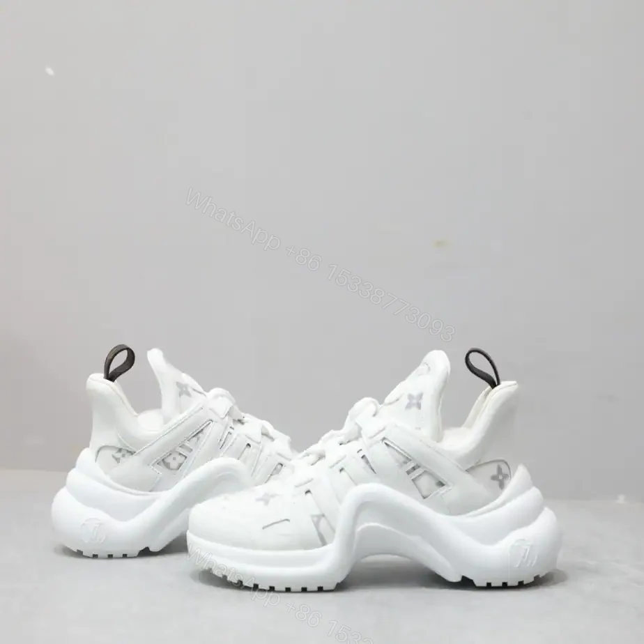 View 4 of LV ARCHLIGHT SNEAKER – LSVM005