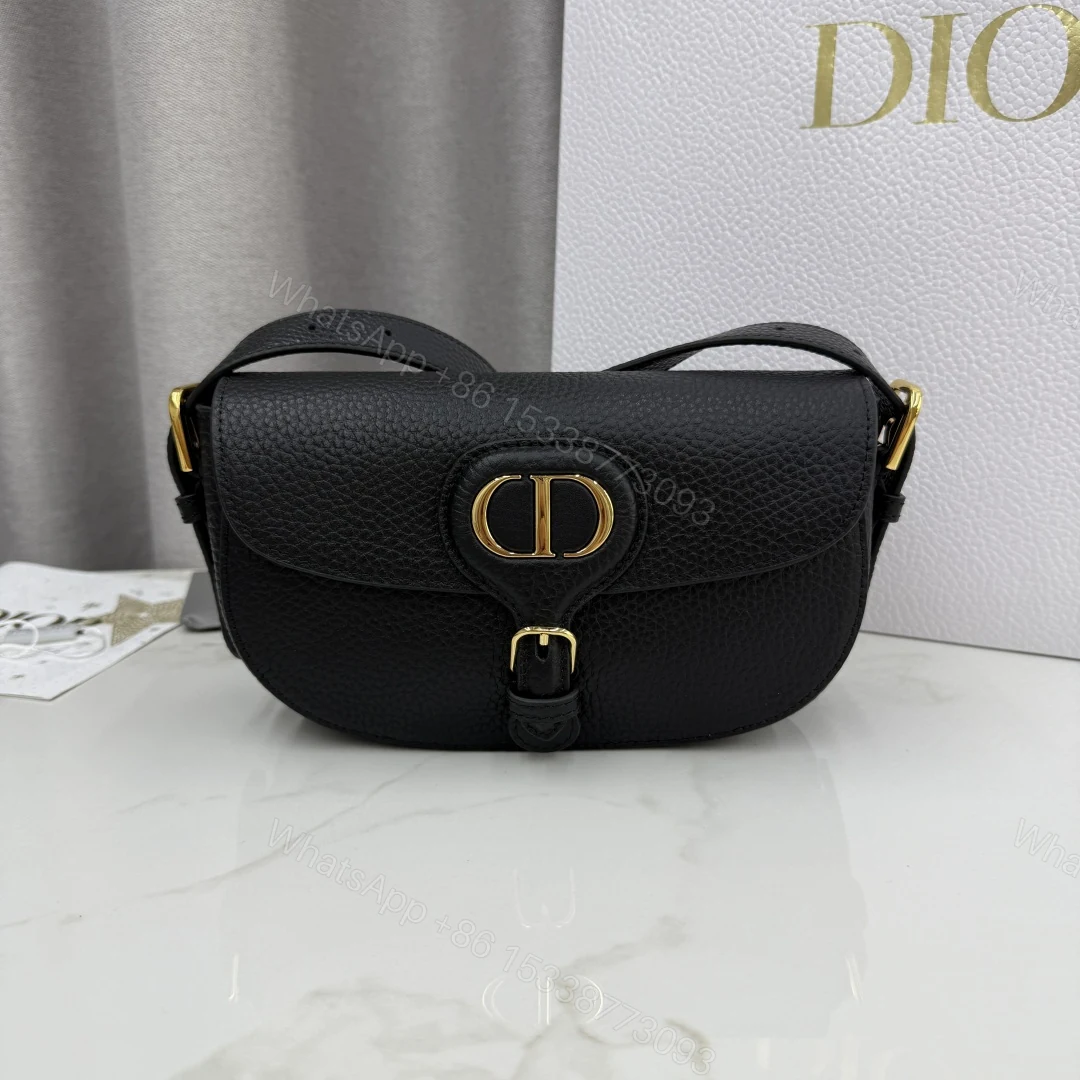 Dior高仿女款黑色半月包極簡金扣設計百搭首選 — view 1