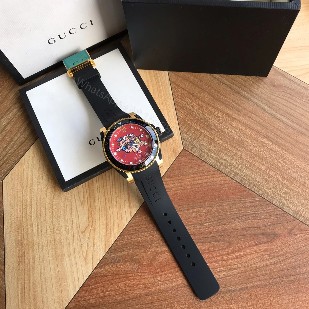 Gucci Dive 紅色卡通表盤橡膠帶腕錶 潮流個性款 — view 1