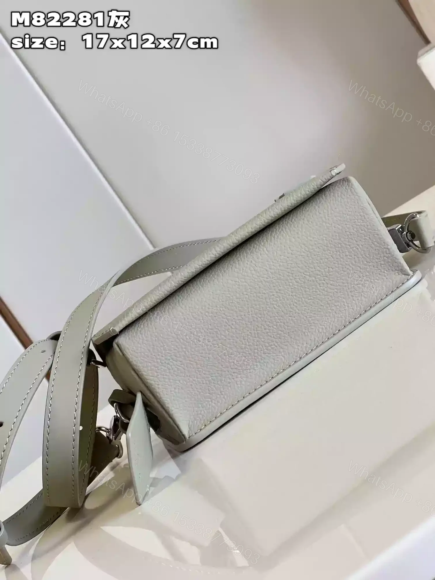 View 7 of LOUIS VUITTON FASTLINE WEARABLE WALLET – RRG069