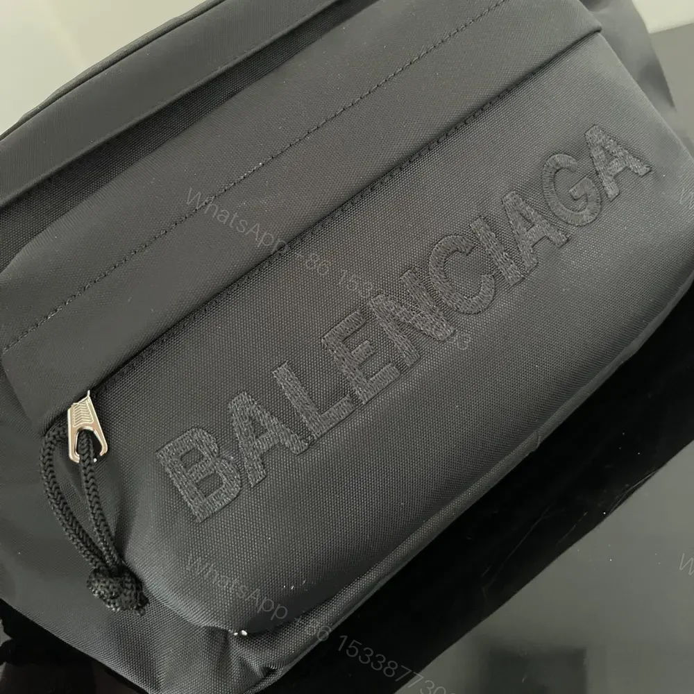 View 8 of 高仿BalenciagaWheelBeltpack系列尼龍胸包黑色