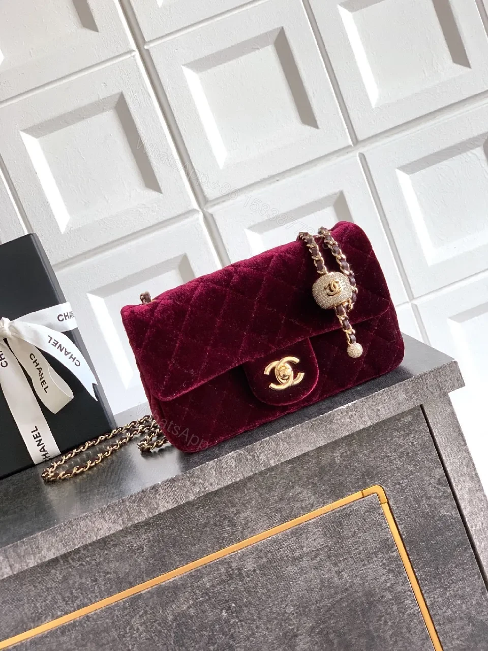 Velvet Burgundy Bag: Rich Chain, Gold Hardware, Luxe Everyday — view 1