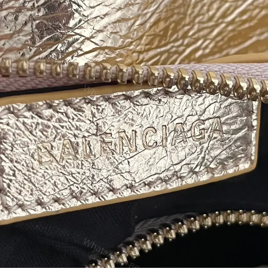 View 18 of 高仿Balenciaga*LeCagole系列餃子包金色XS
