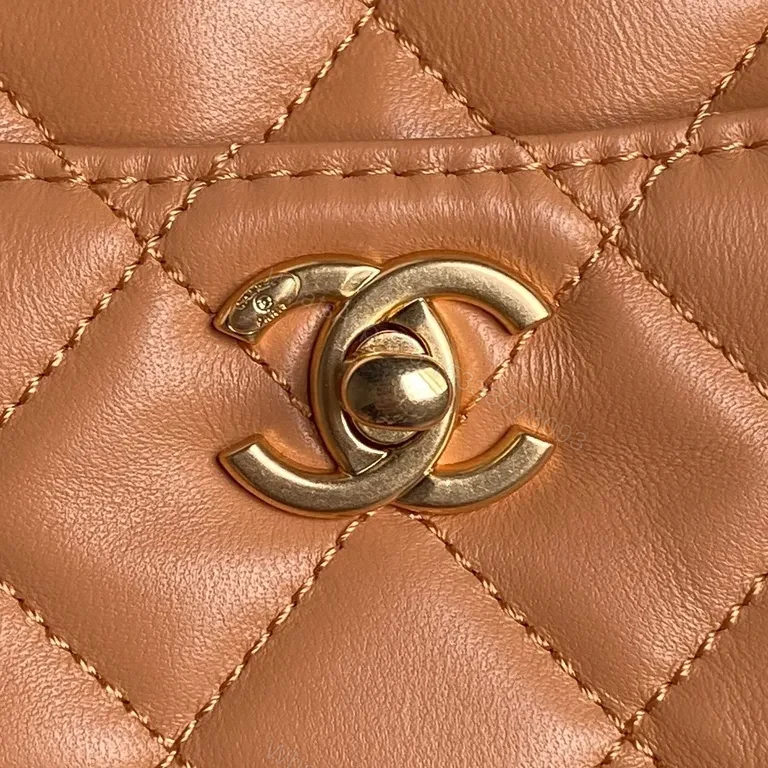 View 3 of Chic Quilted Leather Shoulder Bag - Luxury Chain Strap Sling