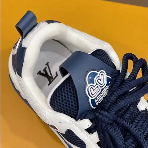 View 6 of LOUIS VUITTON SKATE SNEAKERS IN NAVY BLUE – LSVT391