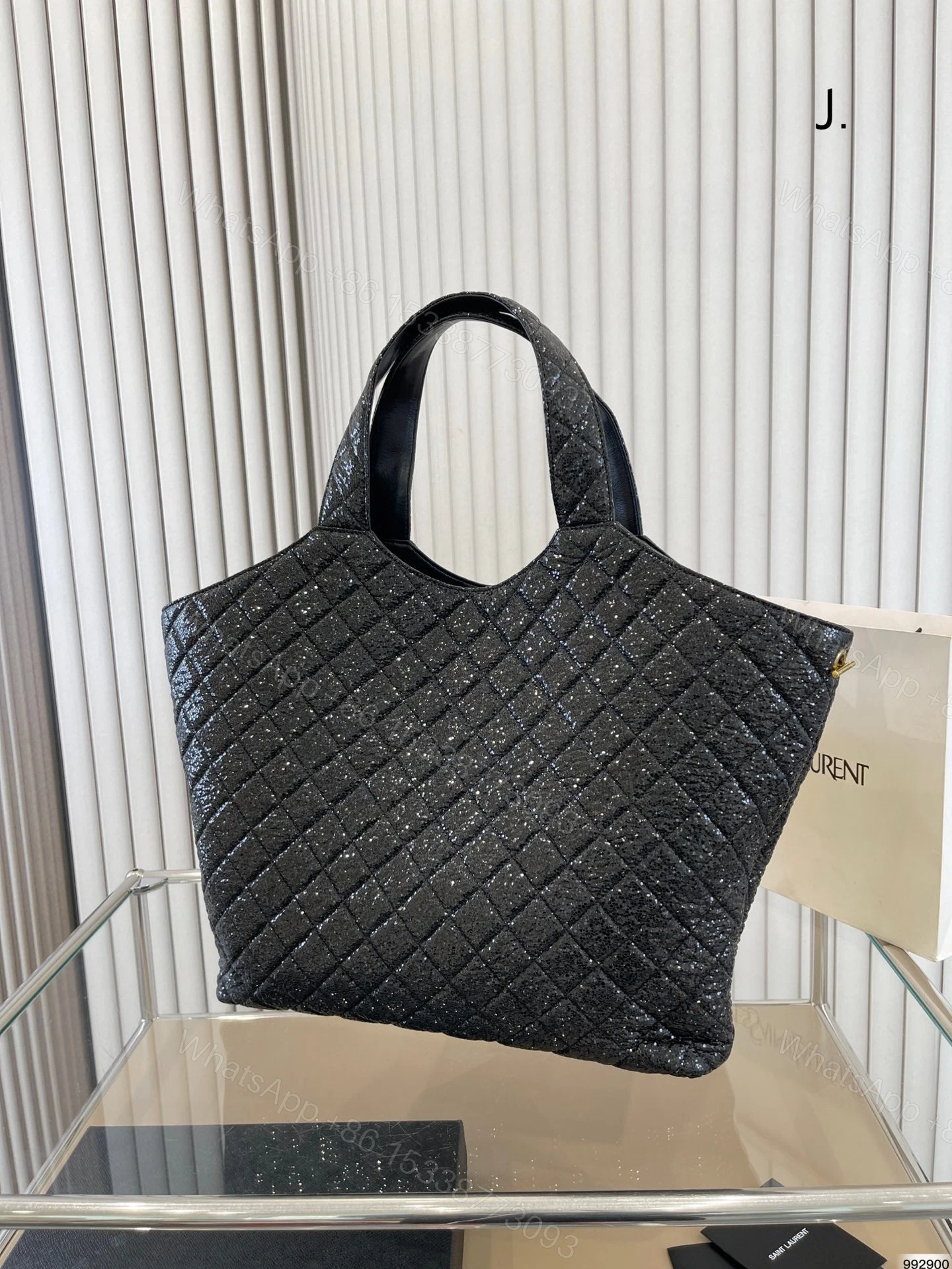 Women Saint Laurent Icare Maxi Shopping Bag In Quilted — view 2