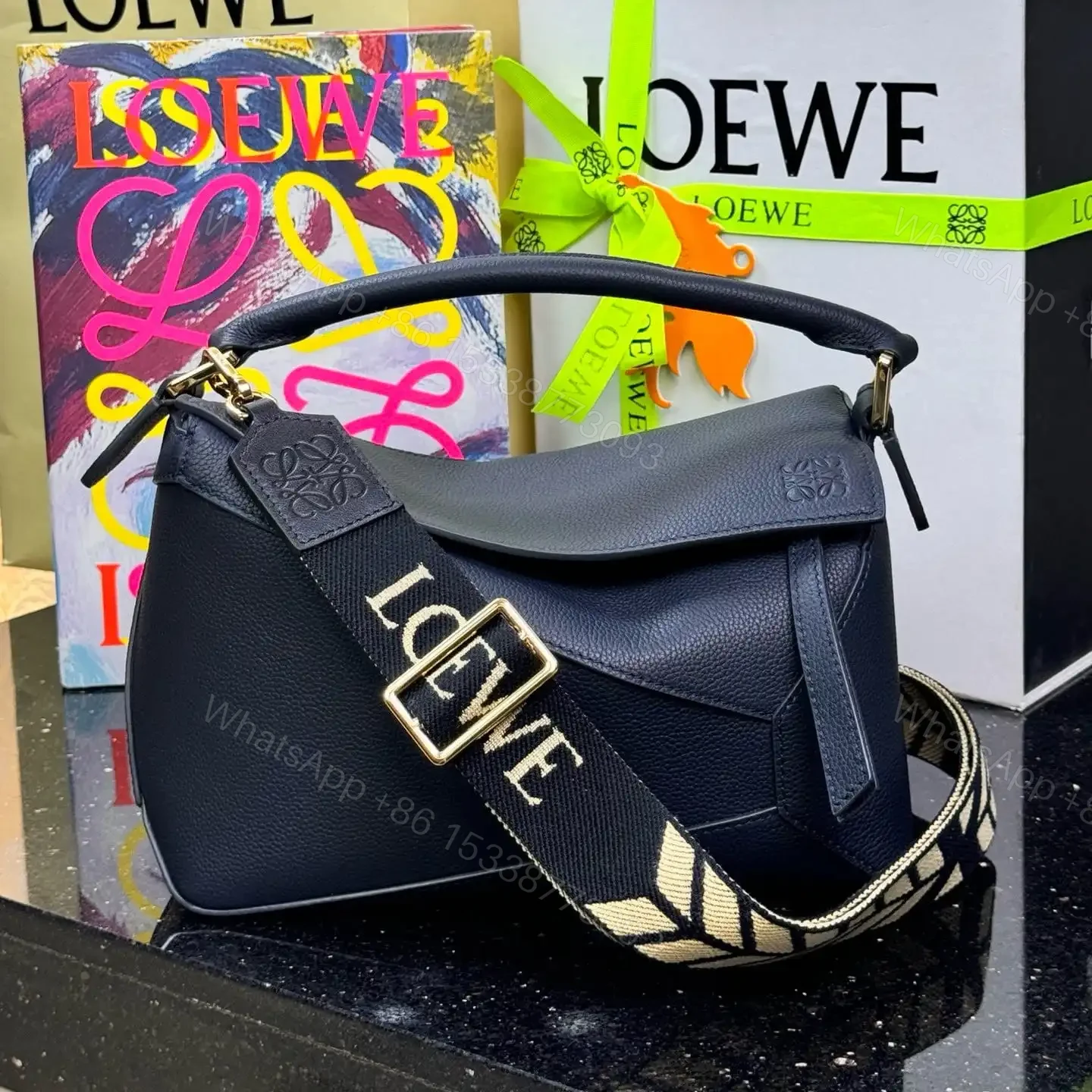 View 10 of 高仿Loewe*Puzzle系列5544單肩包小牛皮海軍藍小號免檢版