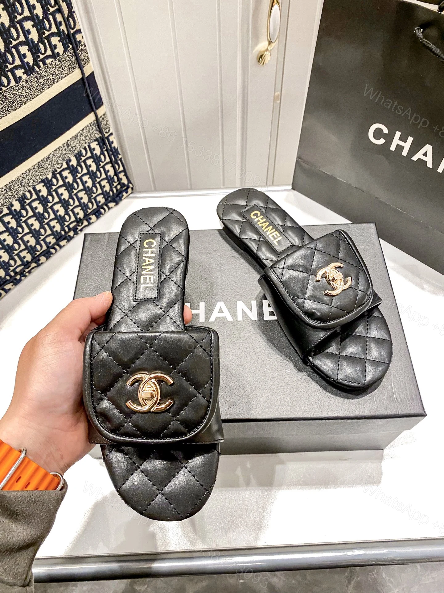 Chanel women slippers — view 2