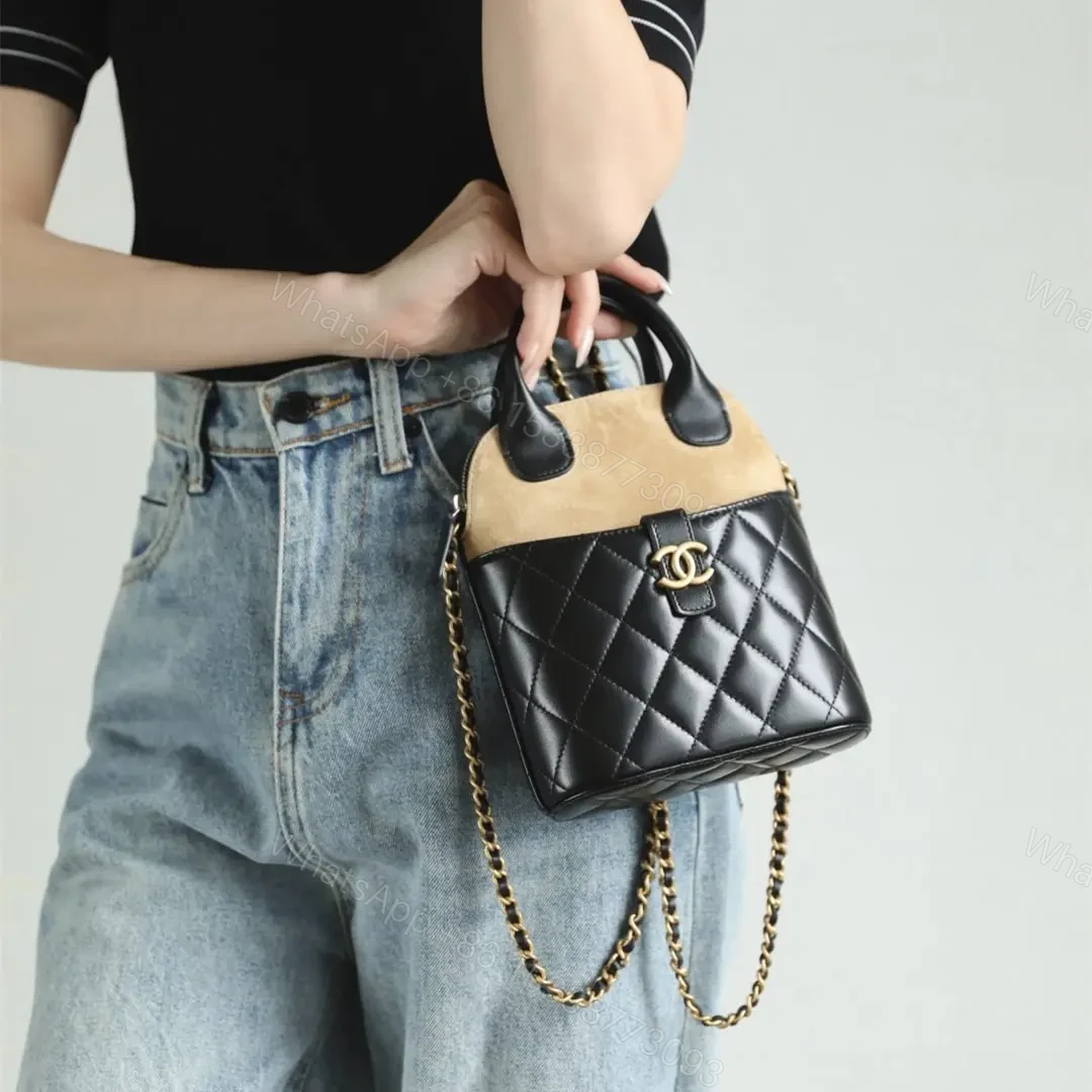View 26 of 高仿Chanel*25A系列AS4742麂皮拼小羊皮貝殼包免檢版