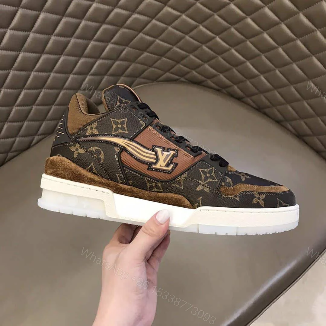 View 3 of LOUIS VUITTON TRAINER SNEAKER – LV209