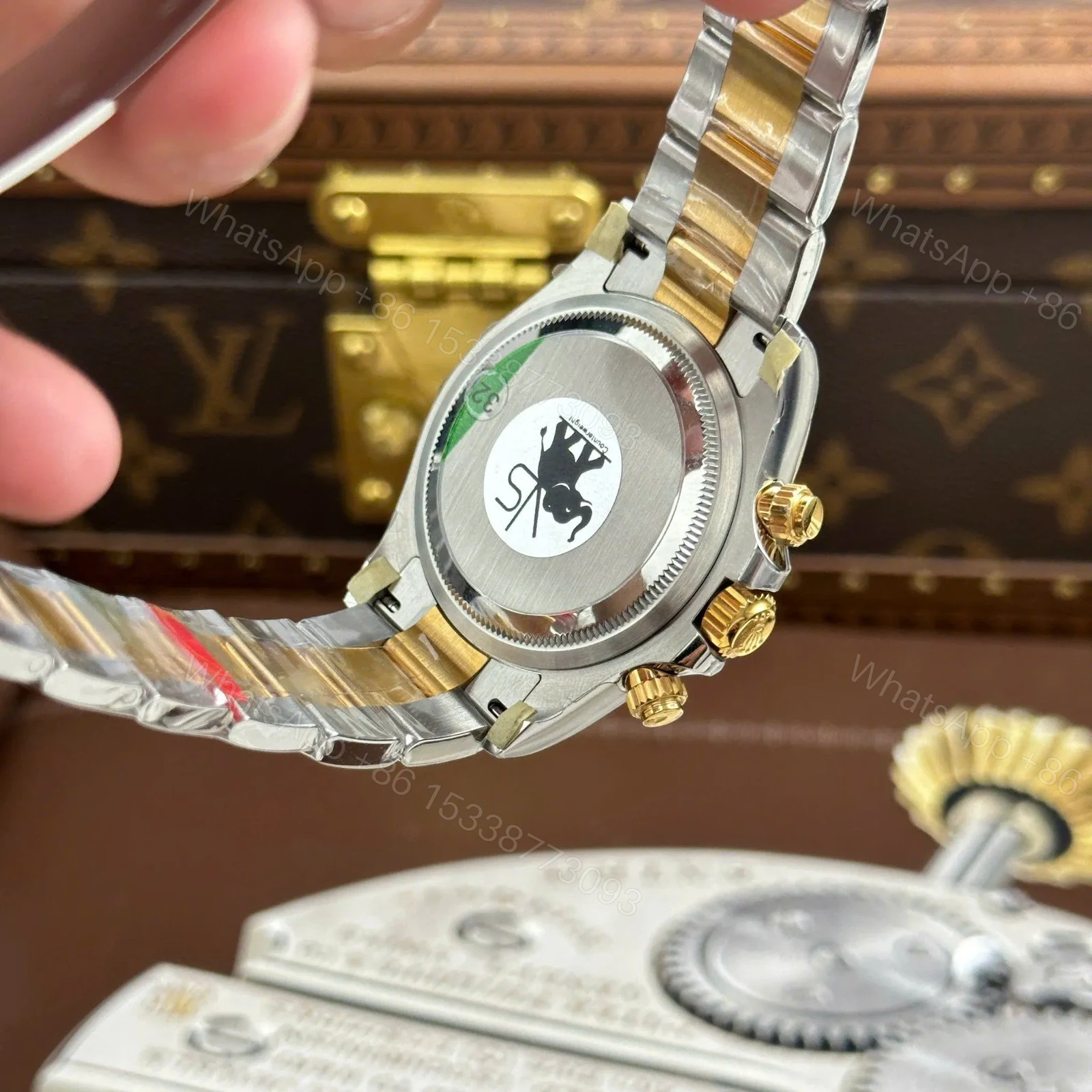 View 4 of Replica Rolex Daytona White Dial 116523