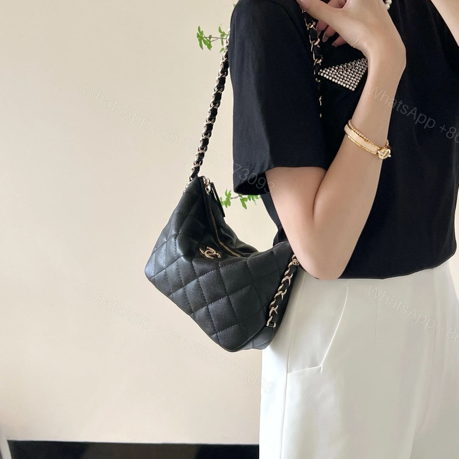 View 17 of 高仿Chanel24P*AS4320球紋牛皮單肩包免檢版