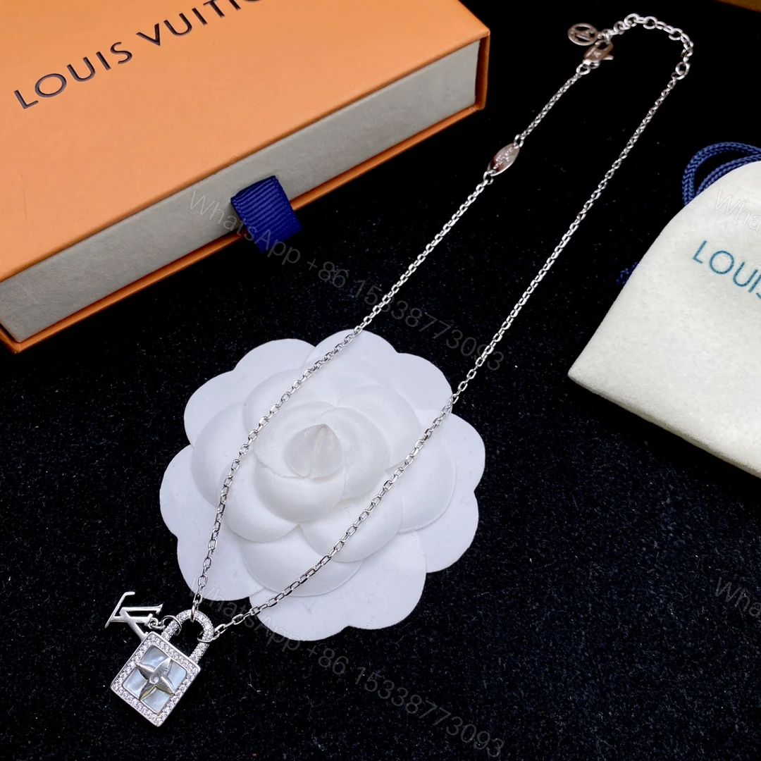 View 3 of EN – Lux LV Necklaces 045