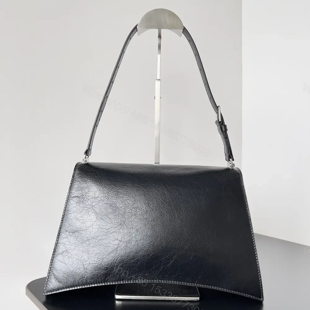 View 2 of 高仿Balenciaga秋季新款Crush單肩包