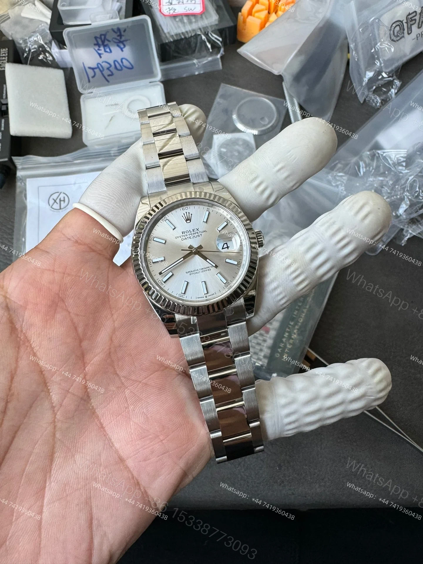 View 17 of Rolex Datejust M126334-0003 1:1 Replica Silver Dial Oyster 41MM 3235 Movement Super Clone Watch