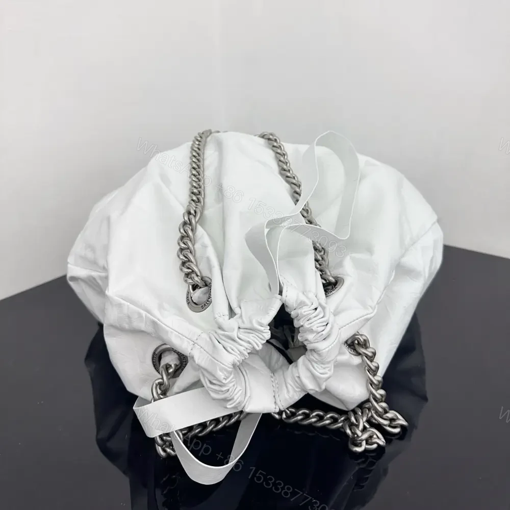 View 6 of 高仿Balenciaga2023Crushtote褶皺牛皮手拎袋大號