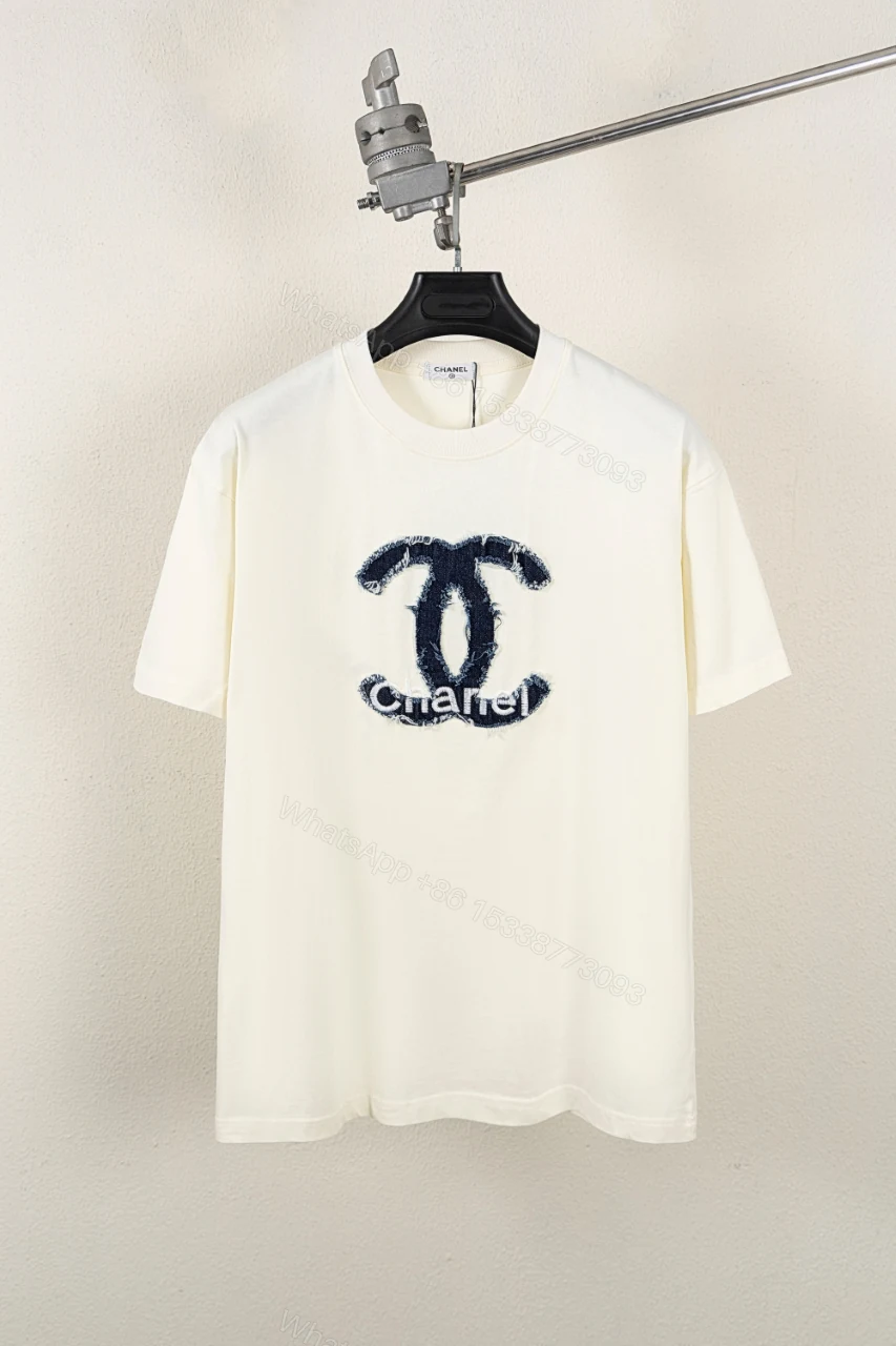 CHANEL高仿短袖T恤 女士牛仔LOGO拼接設計 白色圓領上衣2025新款 — view 1