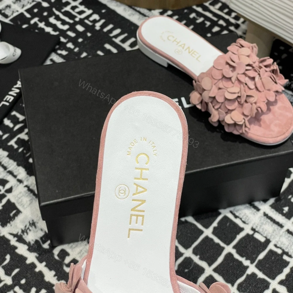 View 8 of 高仿Chanel*25P系列G46231B小羊皮花瓣拖鞋粉色1CM免檢版