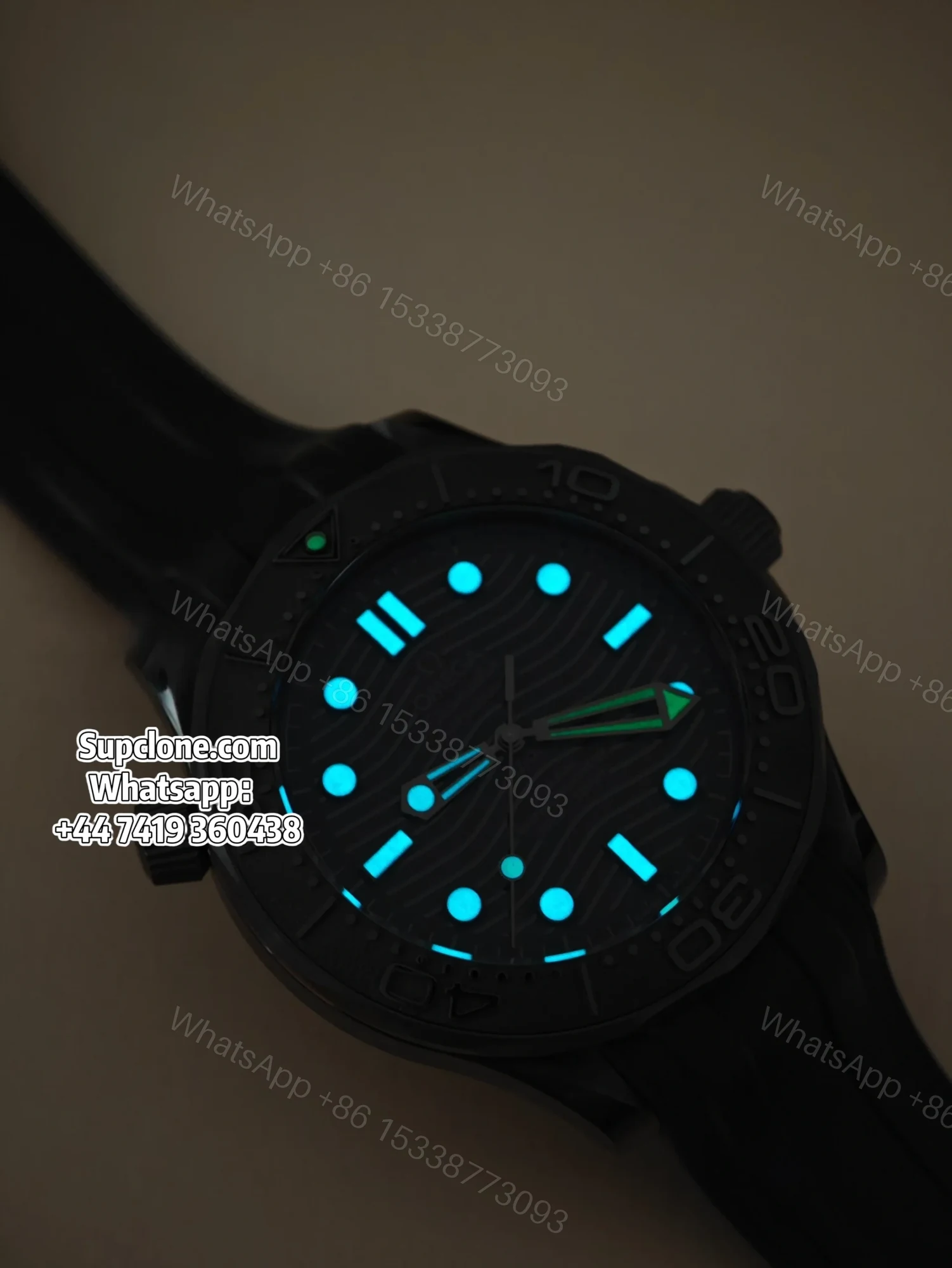 View 22 of Omega Super Clone Seamaster Diver 300M 43.5MM 210.92.44.20.01.003