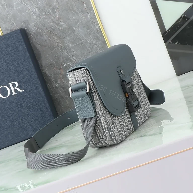 View 9 of Chic Texture Messenger Bag: Premium Pebble Leather Portable Tech