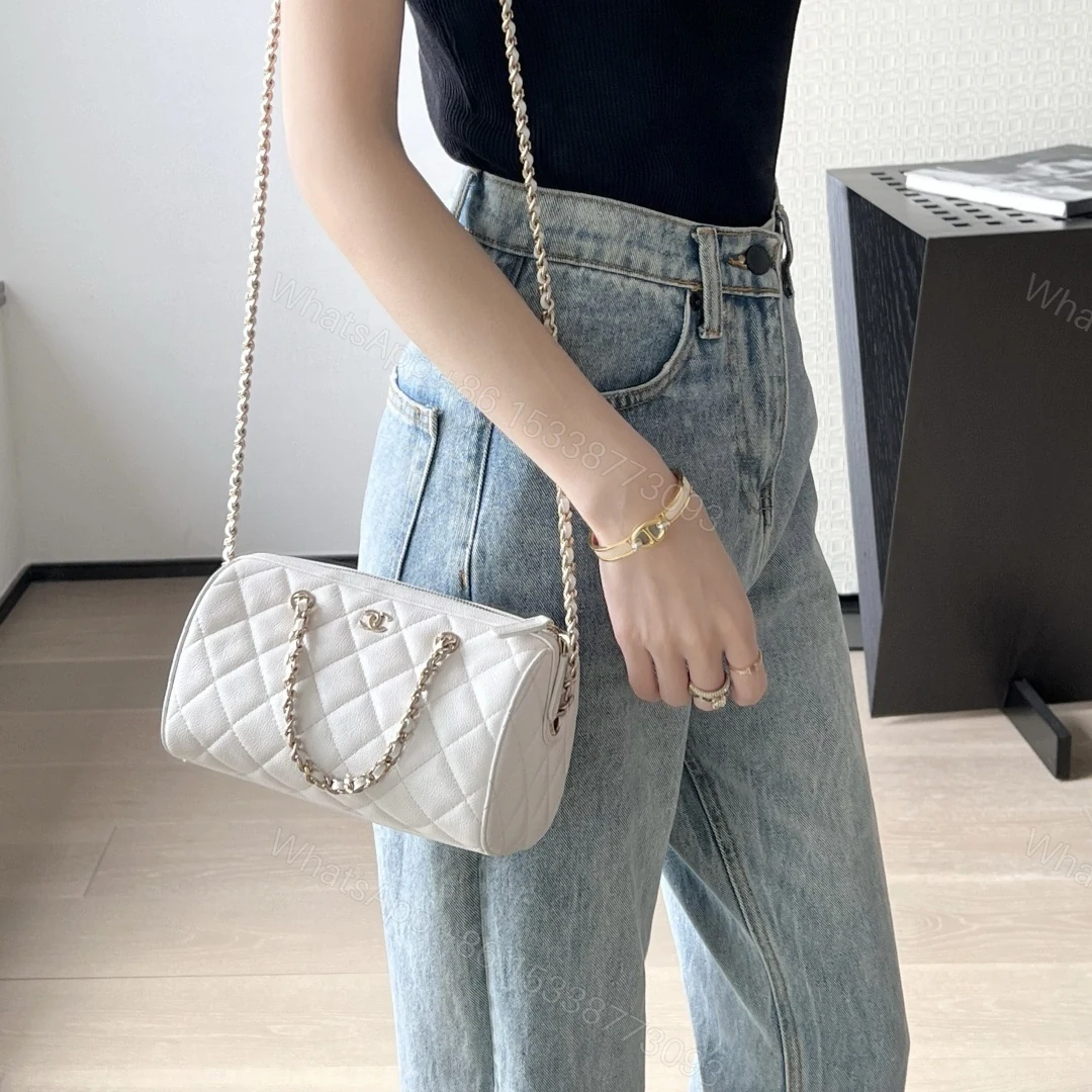 View 23 of 高仿Chanel*25P系列4385荔枝紋牛皮單肩包白色小號免檢版
