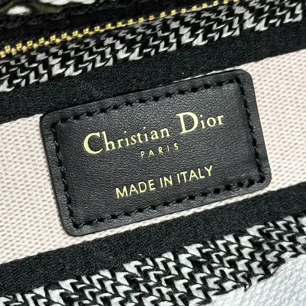 View 8 of Floral Jacquard Handbag — Elevated Everyday Luxury