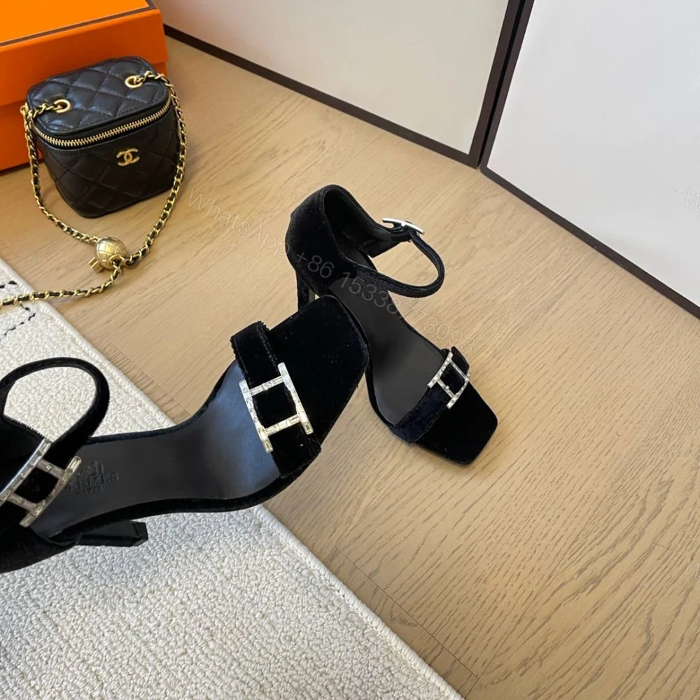 View 7 of 高仿Hermes*Judy系列H242025Z023露趾涼鞋天鵝絨10.5CM黑色免檢版