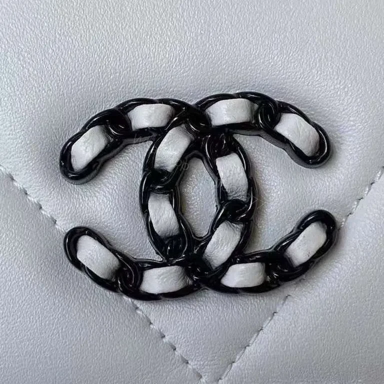 View 9 of Quilted White Chain-Accent Flap Bag â€” Luxury Compact Tote