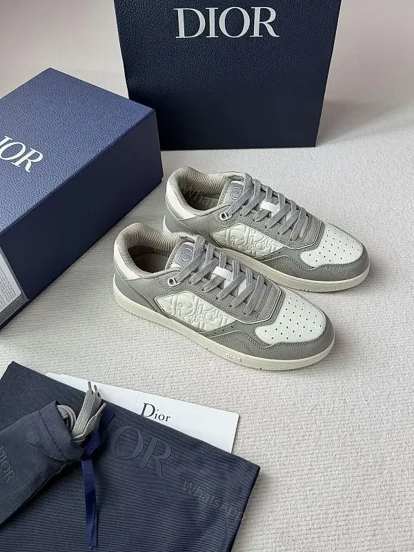 Subtle Luxury Sneakers: Premium Leather & Suede, Comfort Crest — view 1