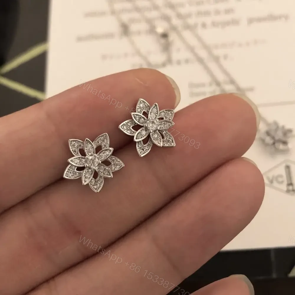View 3 of 高仿首飾VanCleef&Arpels*RP0ZV00鑽花鏤空耳環