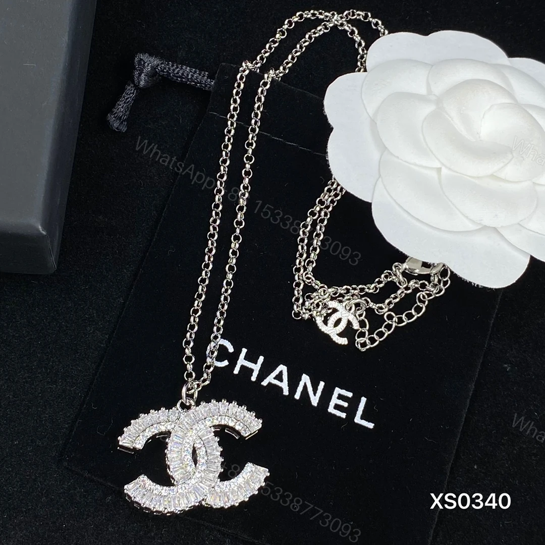 EN – Lux Chanel Necklaces 040 — view 1