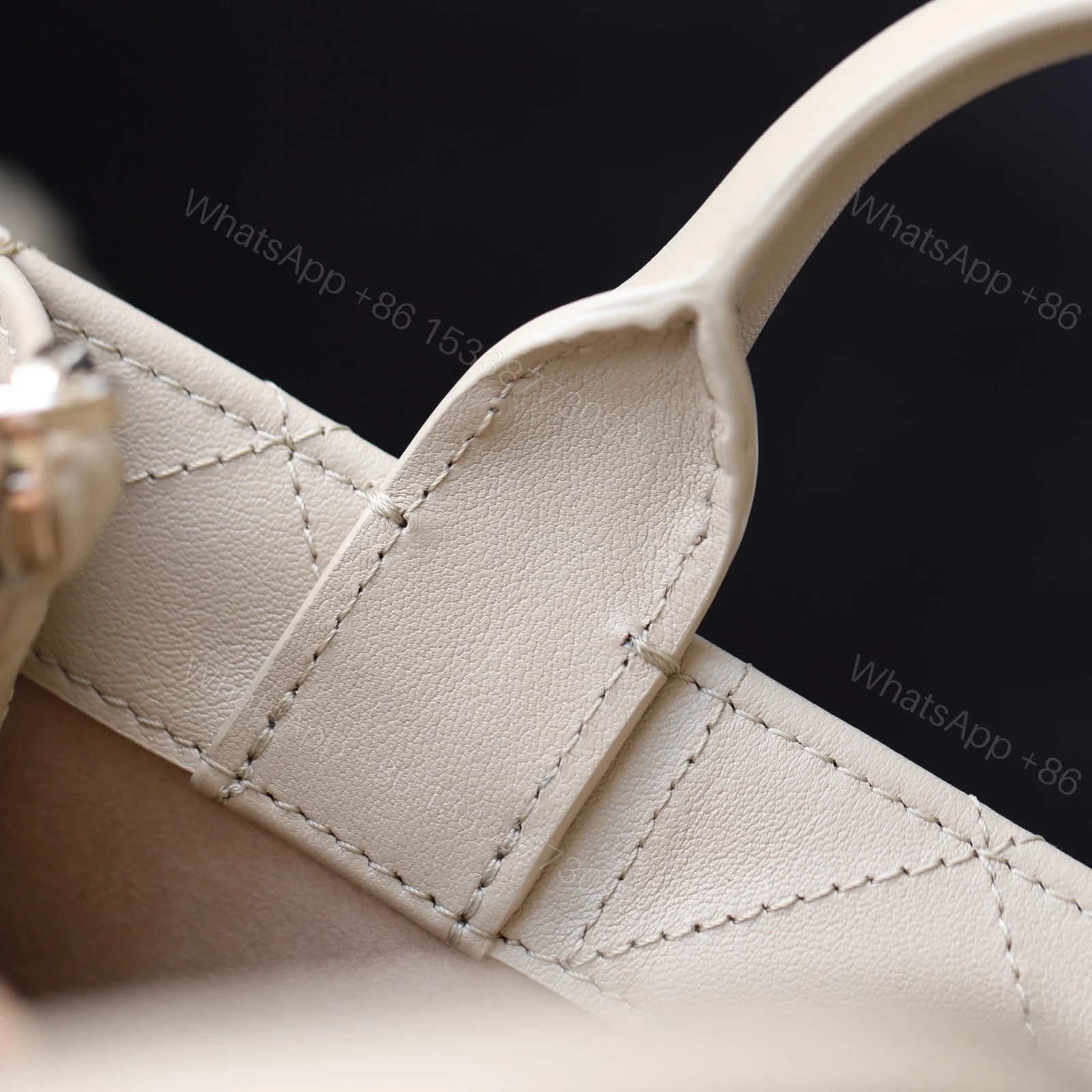 View 12 of 高仿Dior*BookTote系列S5573O牛皮革淺卡其單肩包免檢版