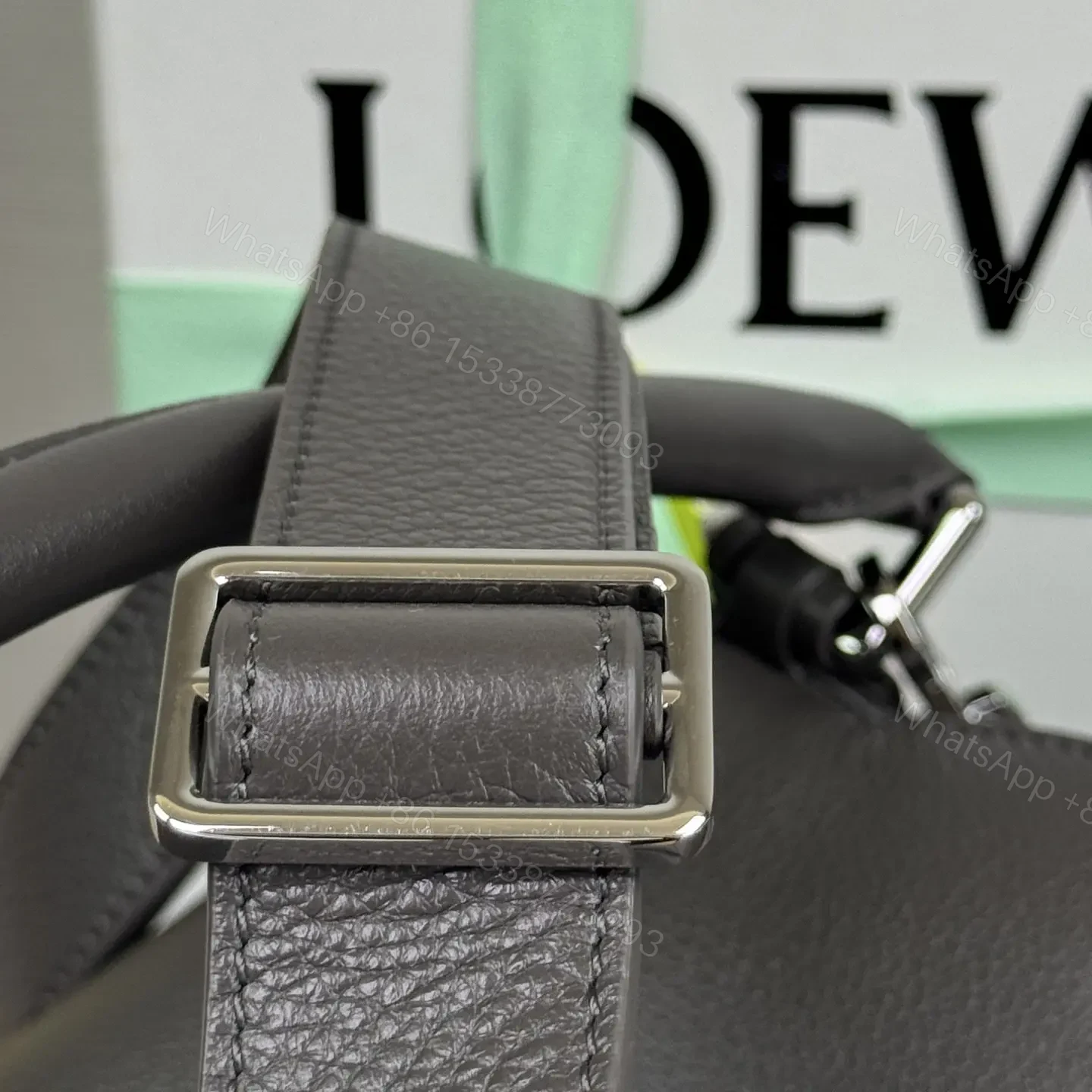 View 12 of 高仿Loewe*Puzzle系列1220單肩包深灰色大號免檢版